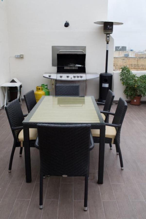 Lovely Penthouse With Private Sun Terrace Ta Xbiex Exterior photo