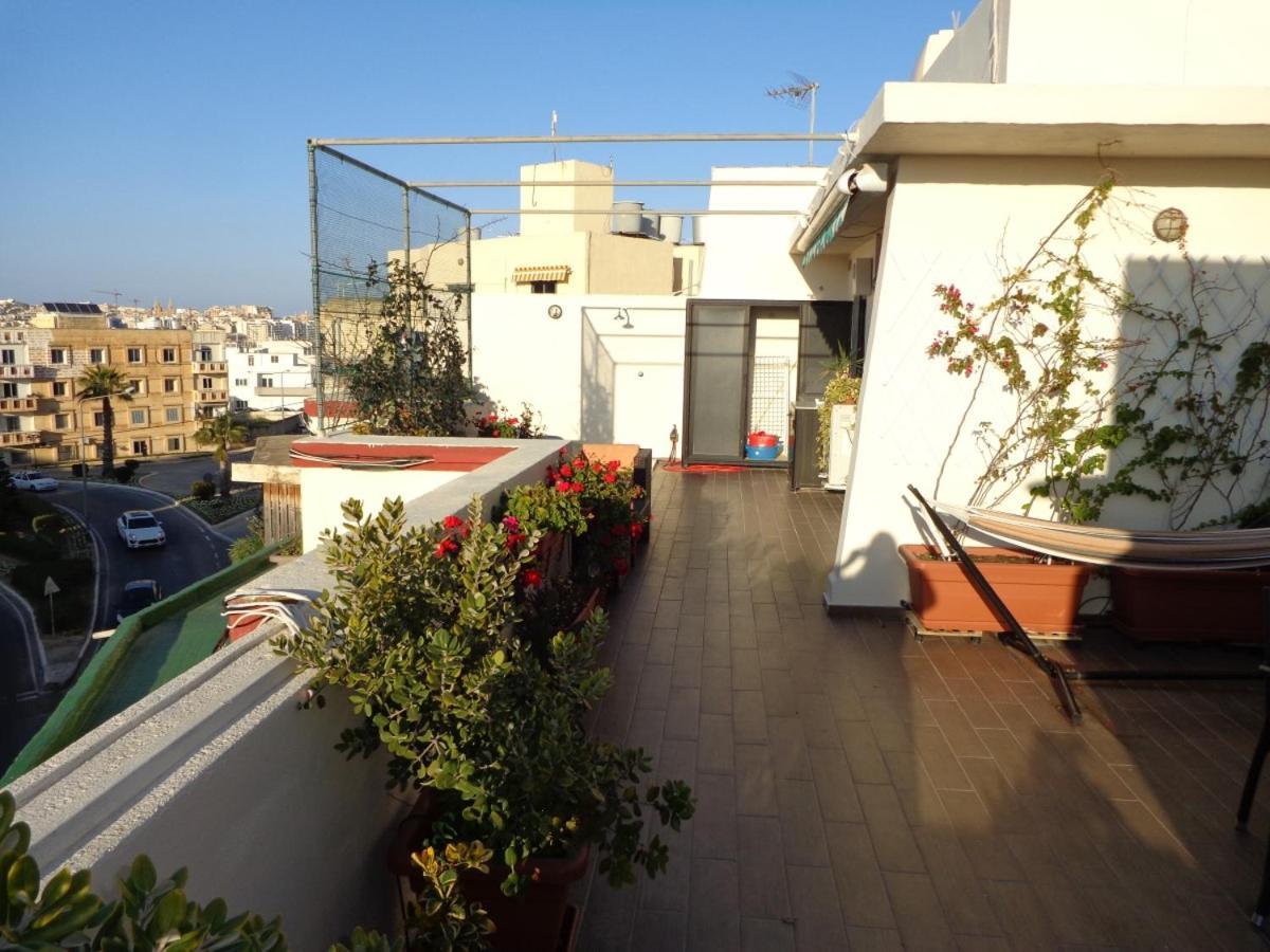 Lovely Penthouse With Private Sun Terrace Ta Xbiex Exterior photo